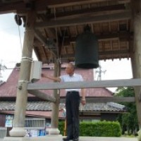 世界で一番すてきな発明 - 自動鐘撞き装置 : まち・文化 : DADA